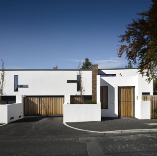 contemporary modern mansion frontfacade